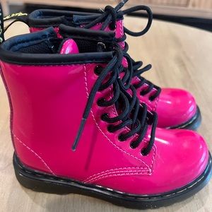 🌷Dr. Marten pink patent Boots(Girls/kids)🌷